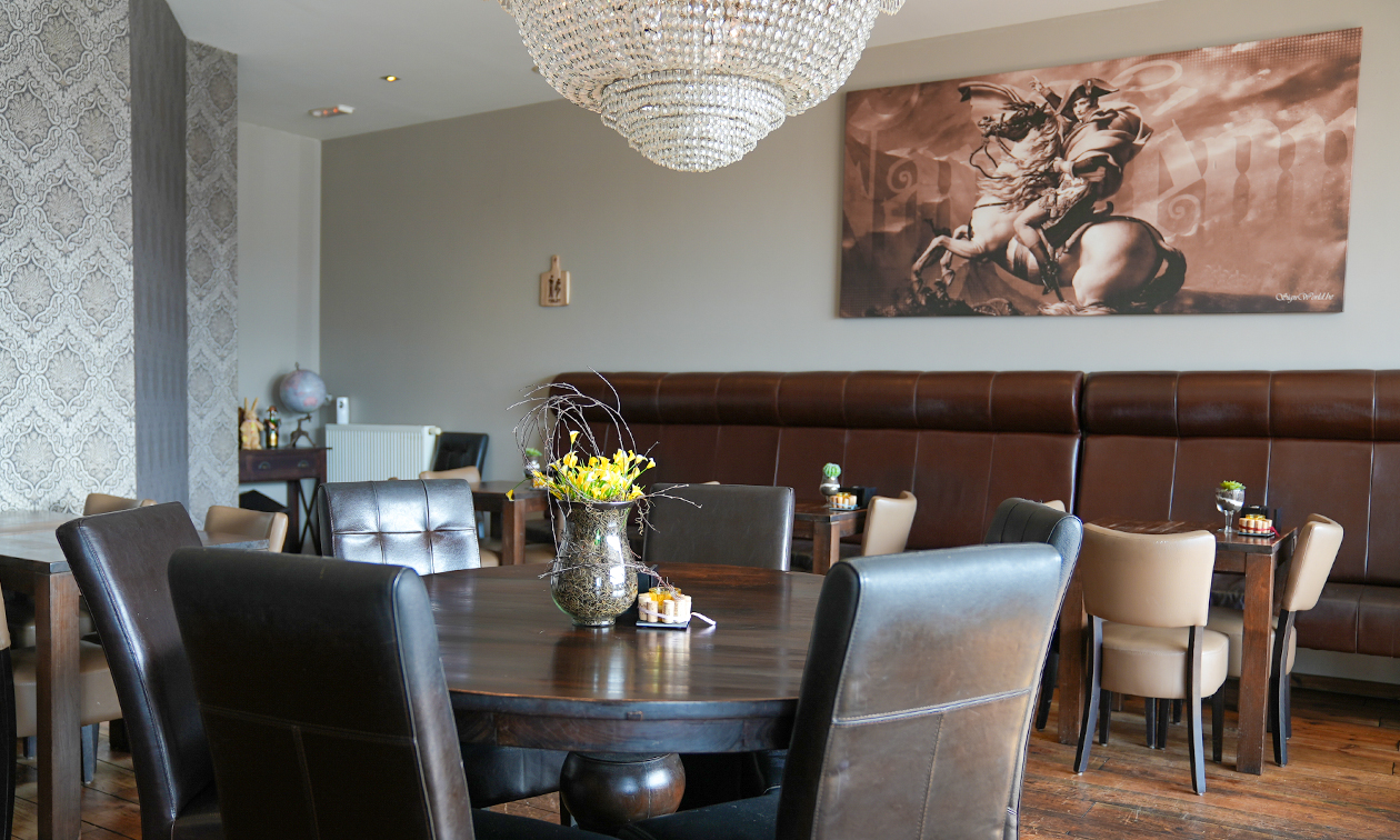 Grand Bistro Napoleon