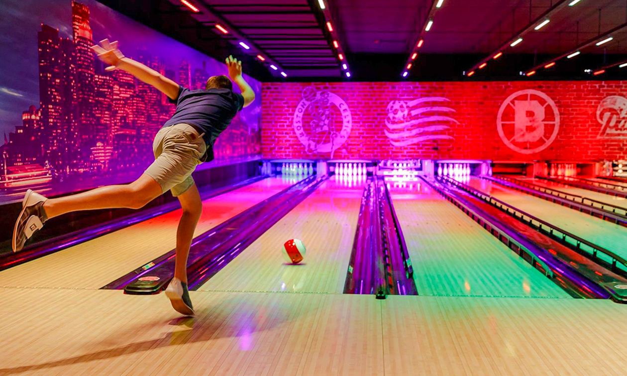 Yip's 2.0 Café en Bowlingcentrum