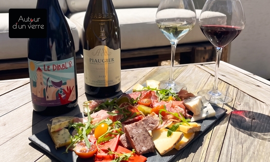 Planche de dégustation pour 2 + 2 verres de vin