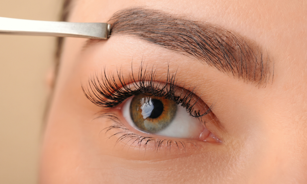 Wimpern- und/oder Browlifting + Färben + Pflege