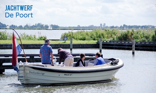Huur sloep of pontonboot voor halve of hele dag (1 t/m 10 pers.)