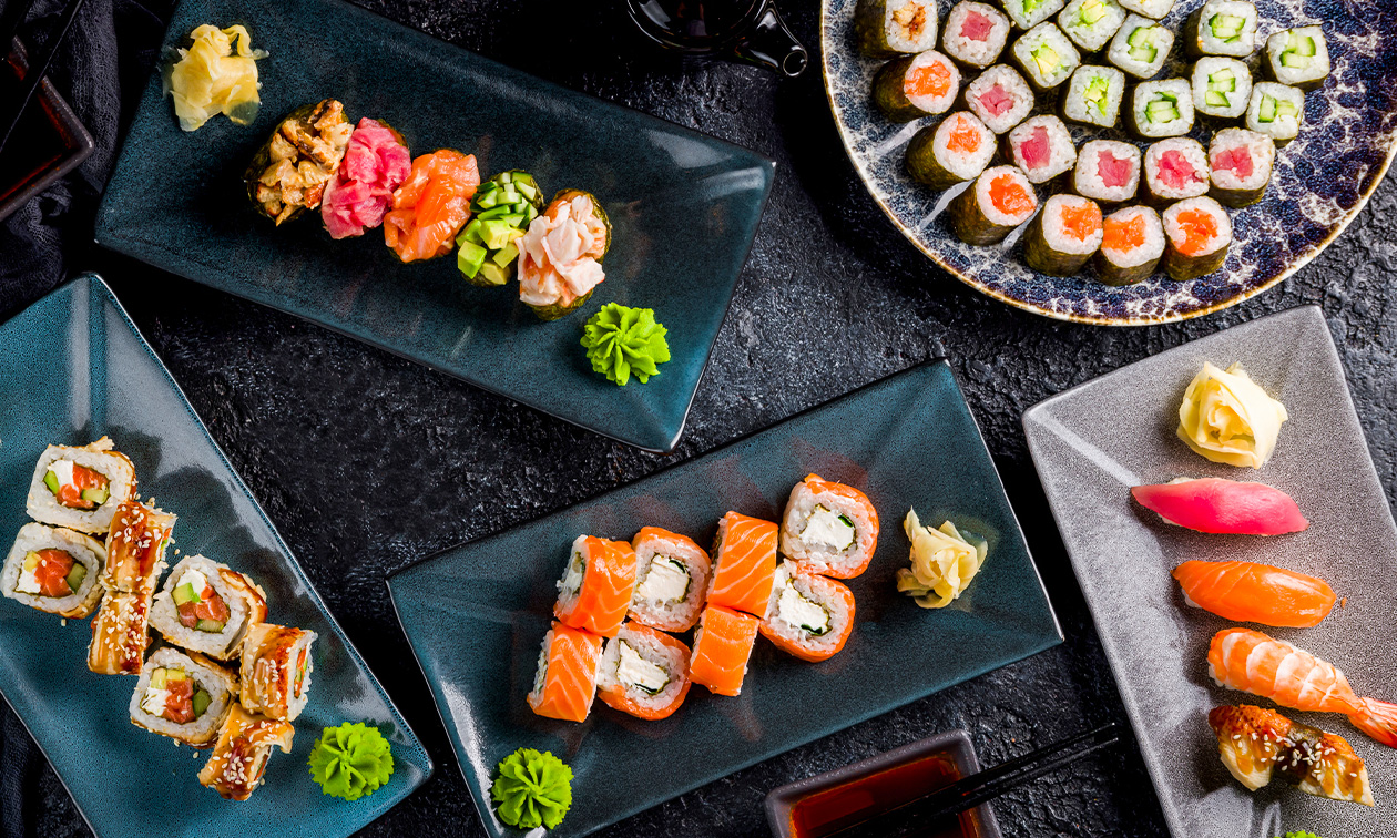 Sushi Mix Plate (20 of 50 stuks) Sushi Mix Plate (20 of 50 stuks)