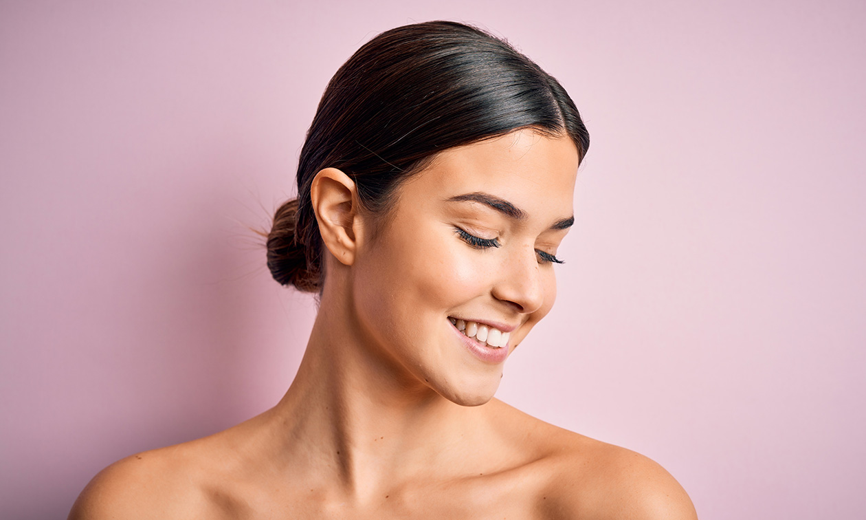 Gezichts- of lichaamsbehandeling naar keuze + evt. dermaplaning
