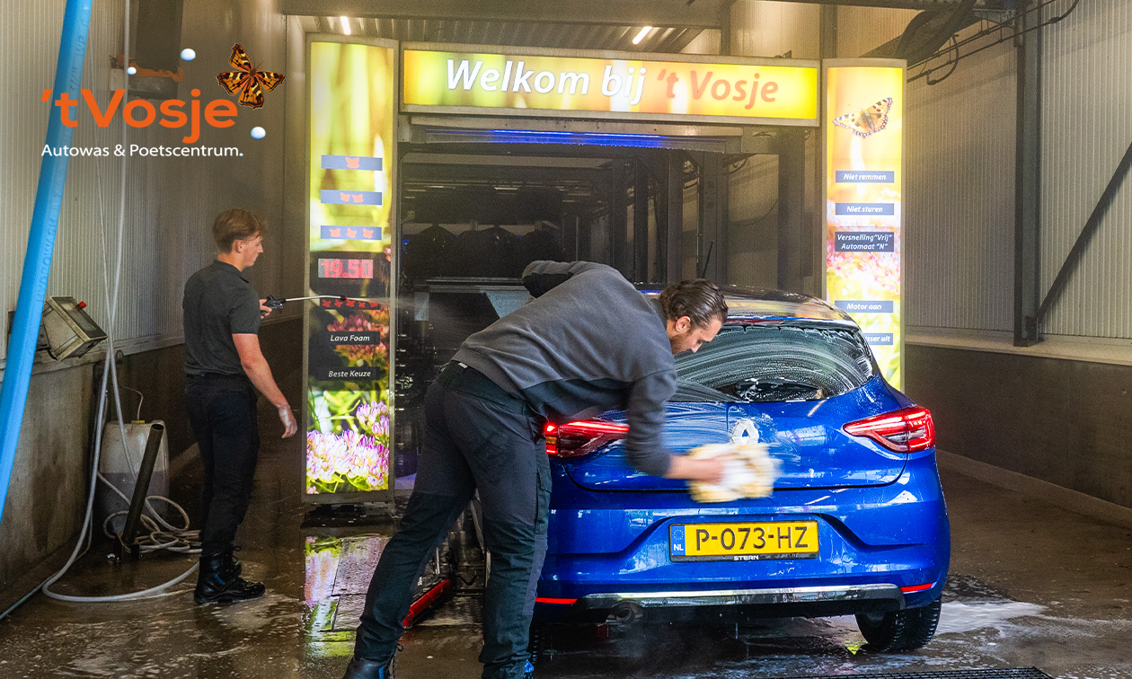 Uitgebreide autowasbeurt